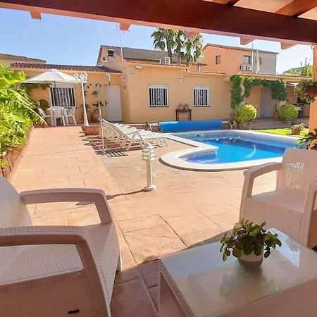Chalet Vacacional Con Piscina Privada Y Barbacoa Tarragone Extérieur photo