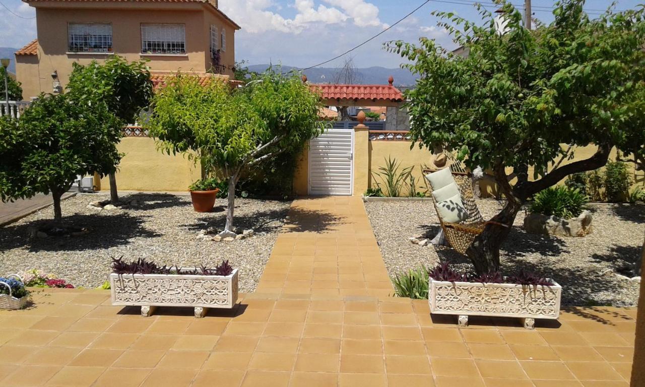Chalet Vacacional Con Piscina Privada Y Barbacoa Tarragone Extérieur photo